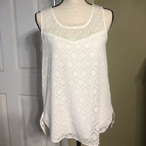 White lace tank.